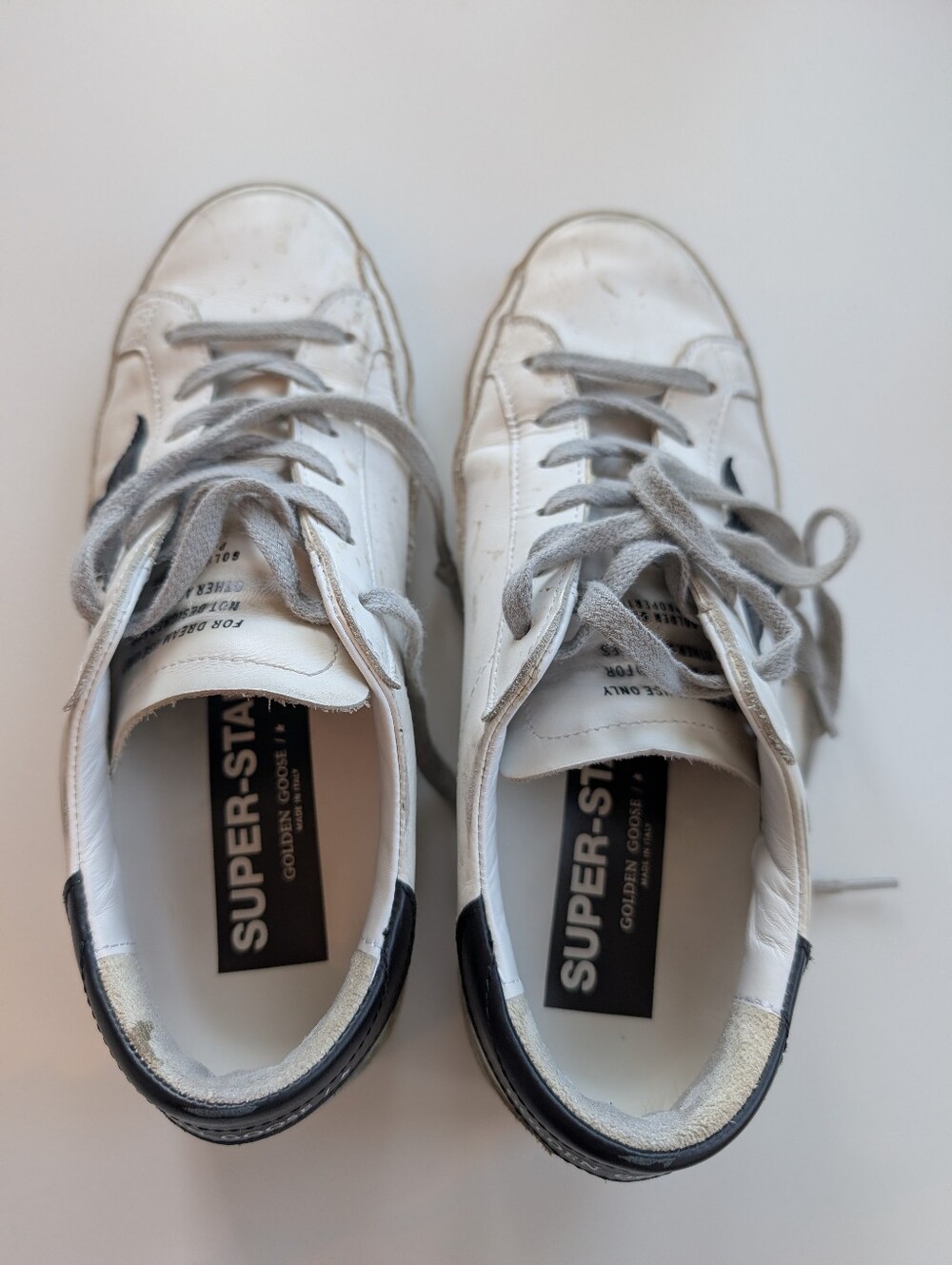 Golden Goose White Leather Sneakers with Black Star Accent - Size 37 - Picture 10 of 16